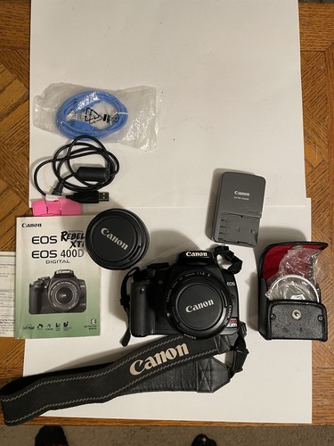 Kit fotocamera reflex digitale